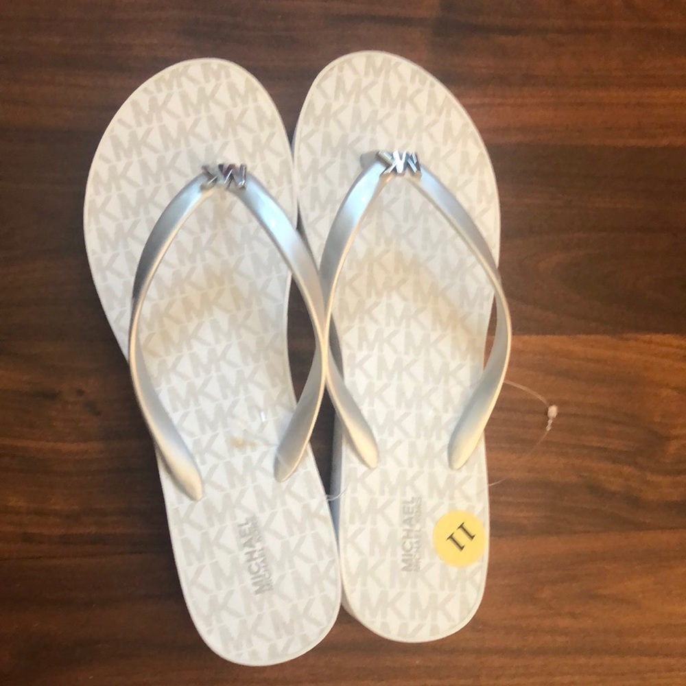 NWOT Michael Kors bedford Wedge flip flops